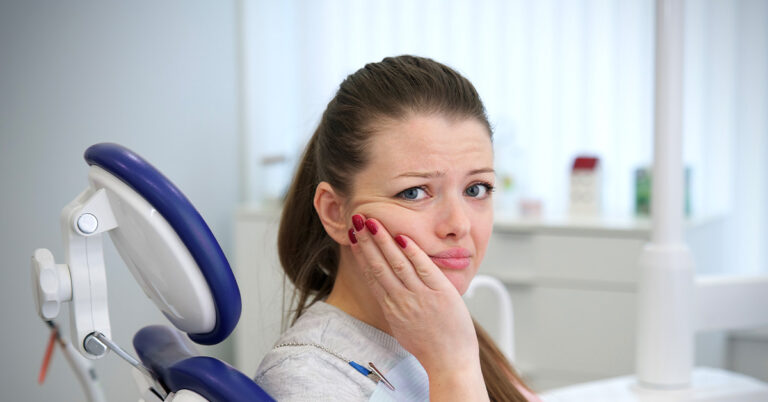 Conseguenze di una malocclusione dentale Malocclusione dentale causa dolori muscolari e articolari